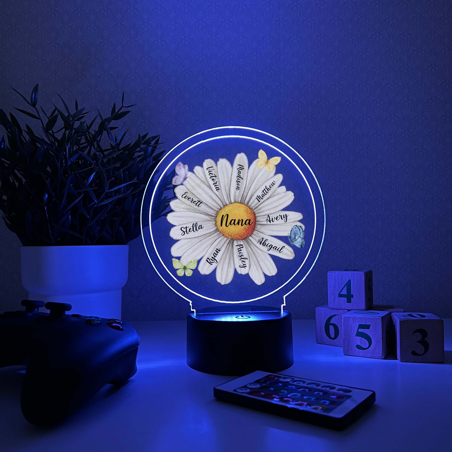 Custom 16 Colors LED Wood Stand Personalized Daisy Blossom Night Light Up Lamp for Moms & Grandmas, Children Names on Pedals With Remote