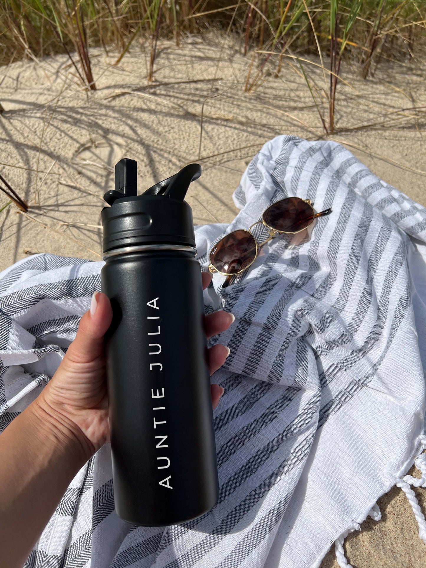 Cute Beach Water Bottle Sports Water Bottle 18/32 oz Straight Font Stainless Steel Insulated Flasks, Custom Water Bottle, Name Bottle, Keeps Cold 24 Hrs