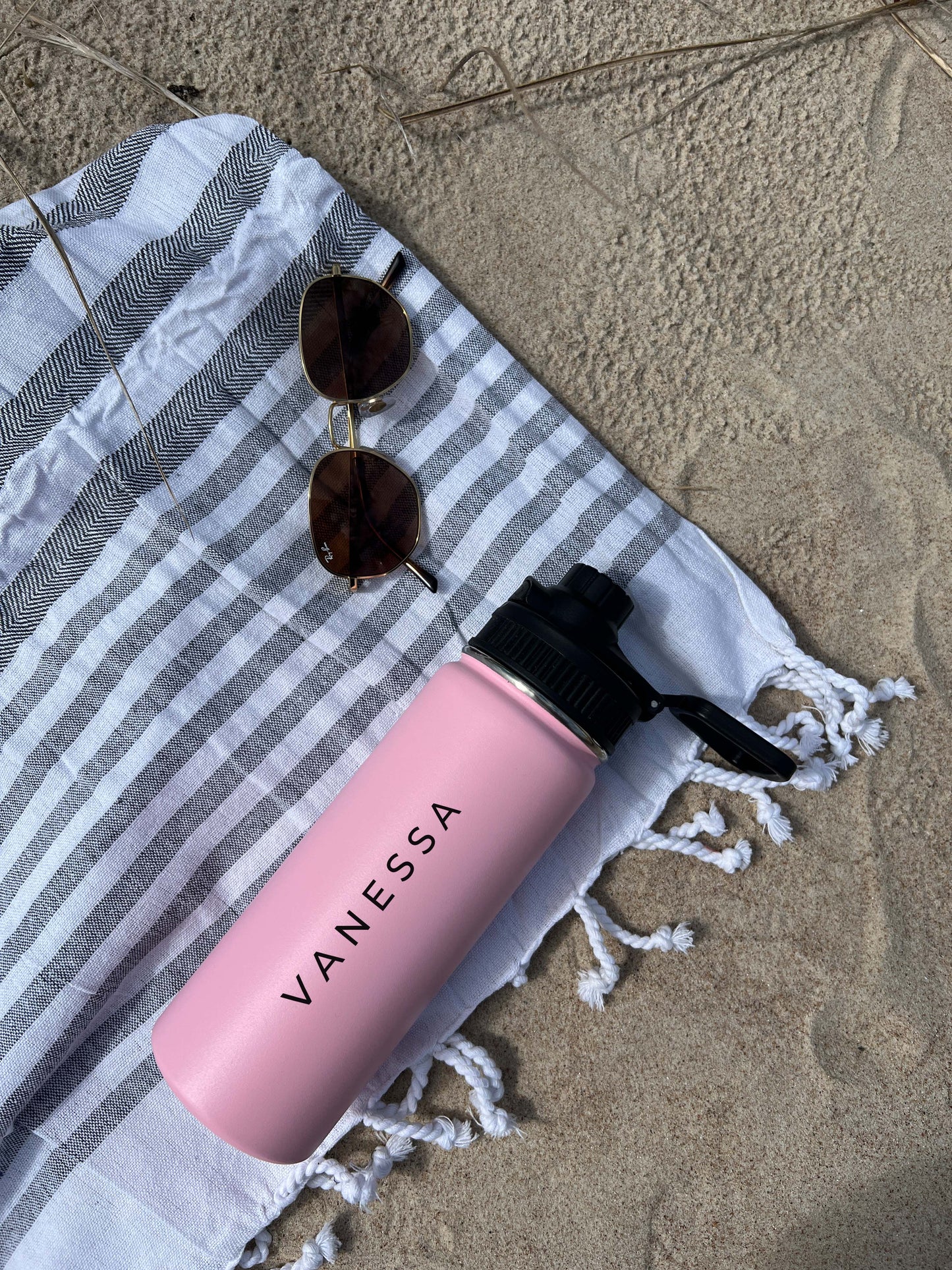 Cute Beach Water Bottle Sports Water Bottle 18/32 oz Straight Font Stainless Steel Insulated Flasks, Custom Water Bottle, Name Bottle, Keeps Cold 24 Hrs