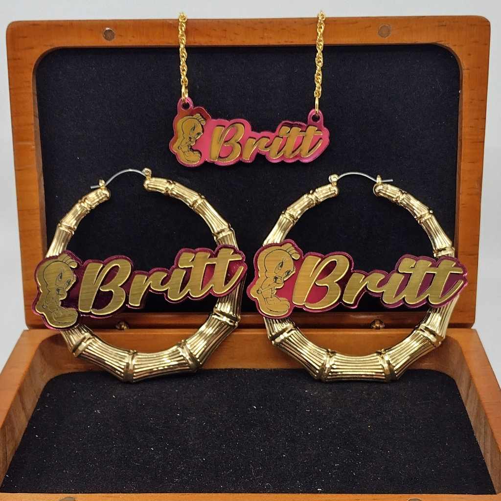 Bird Character Name Necklace, Personalized Name and Background Color, Hand-made Jewelry Set