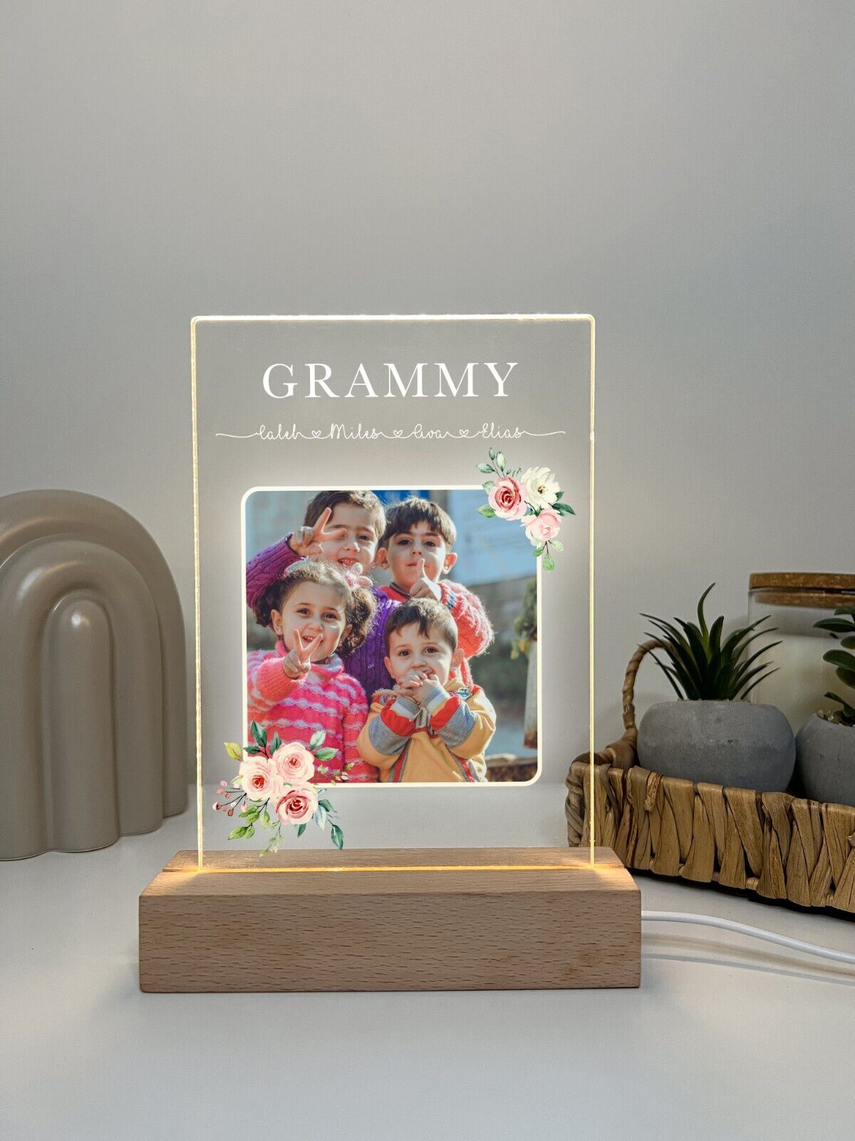 Personalized LED Light Up Wood Stand Flowers Grandma Nana Mothers Day Home Gift
