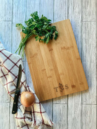 Large Personalized Custom Cutting Cheese Charcuterie Board 14"x10" Engraved Premium Wood