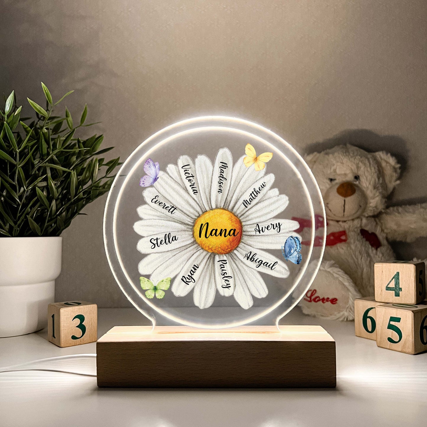 Custom LED Wood Stand Personalized Daisy Blossom Night Light Up Lamp for Moms, Mommy Mama & Grandmas Nana Mema - Children's Name on Pedals