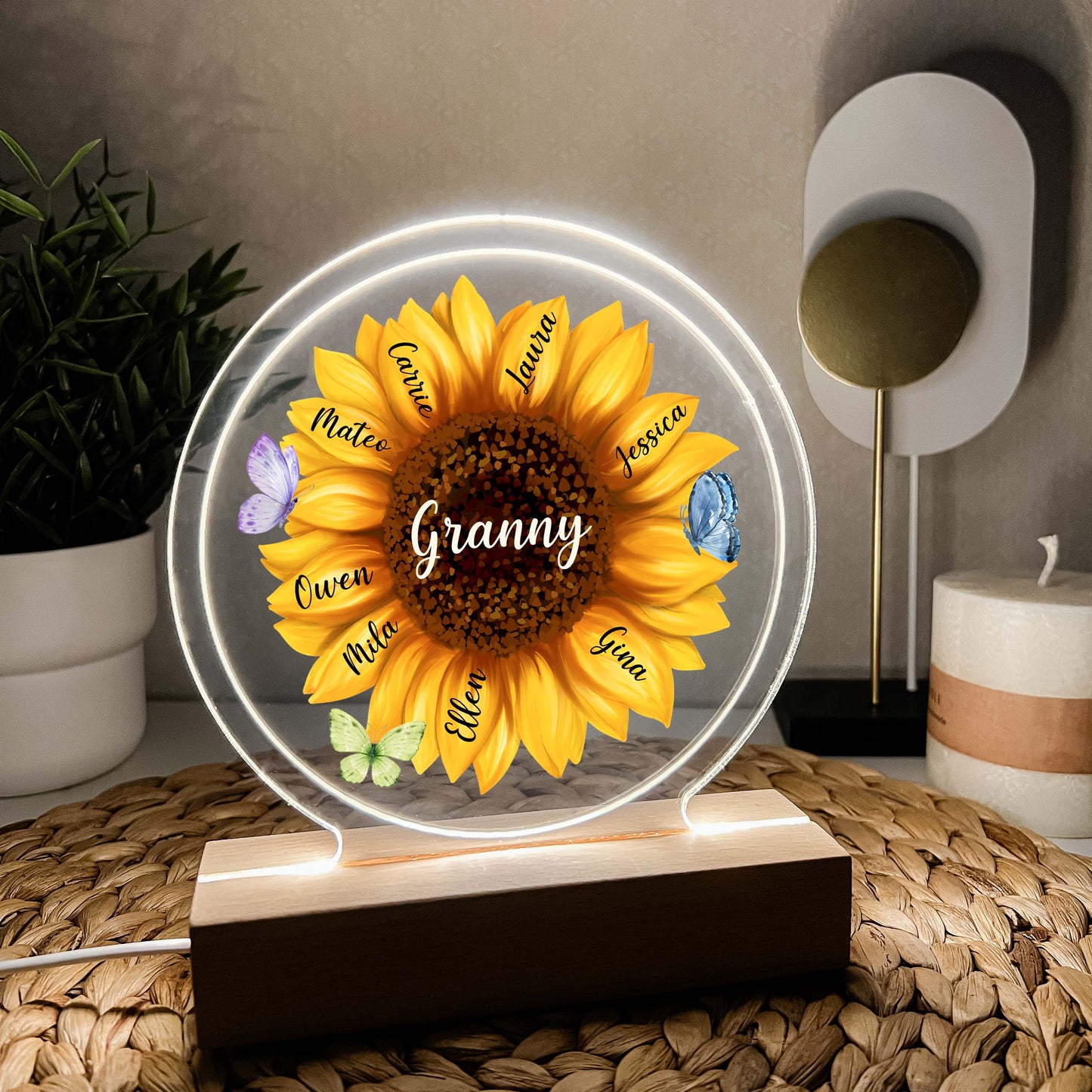 LED lamp with Wooden Stand Personalized Sunflower Blossom Night Light Up Lamp for Mom, Mommy Mama & Grandma Nana Mema - Children's Name on Pedals