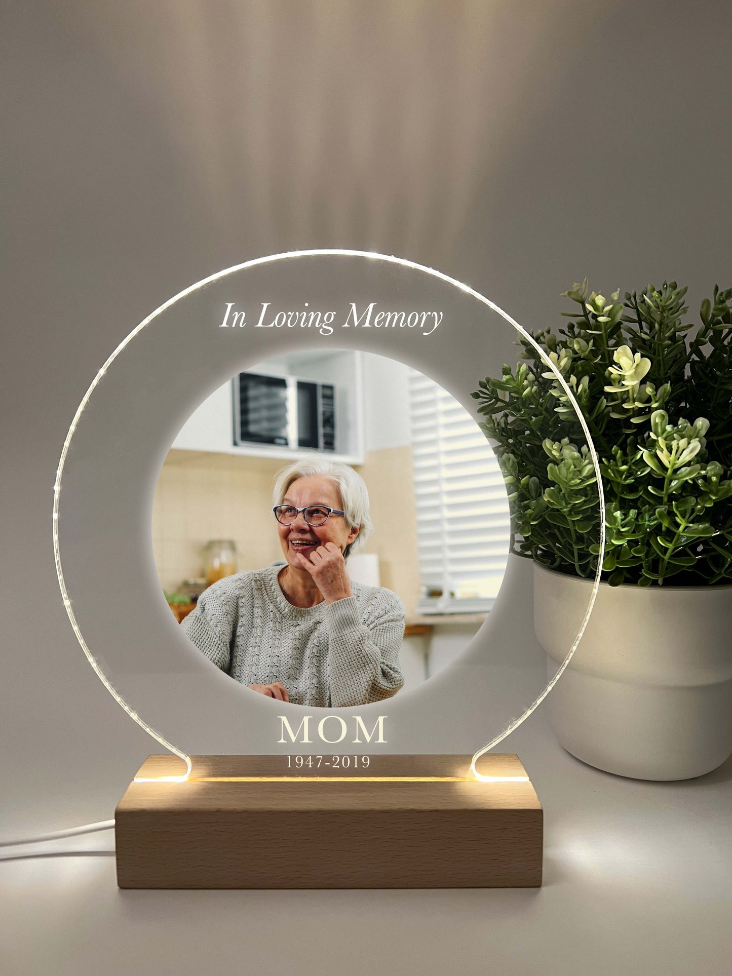 Custom Personalized Photo LED Wood Stand Room Night Light Up Table Lamp In Loving Memory Condolence Remembrance Loss Sympathy Memorial Gift