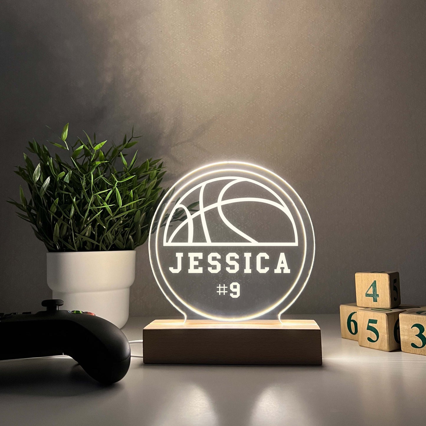 Basketball 3D Night Light with Wooden Base, Gift for Basketball Player, Personalized Gift, Desk Lamp, Sports Bedroom, Basketball Gift