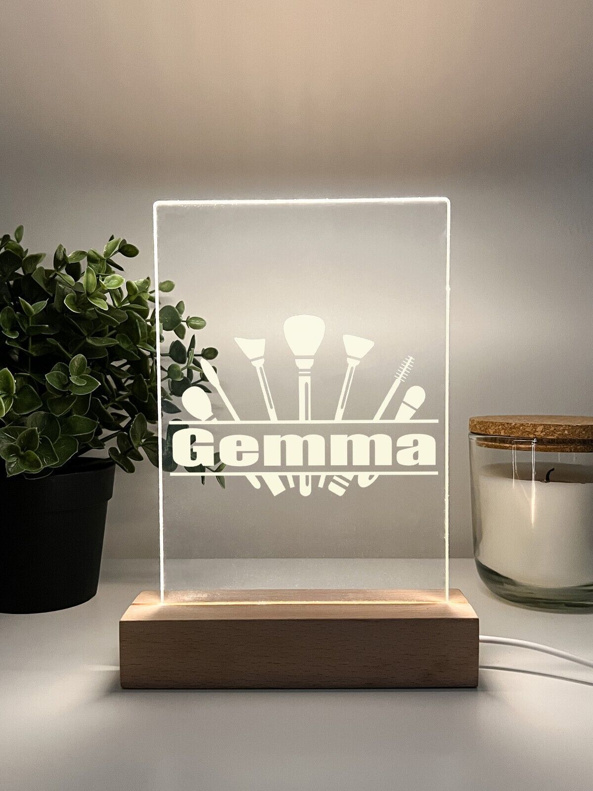 Personalized LED Light Up Desk Lamp Stand MakeUp Girls Hair Stylist Beauty Women