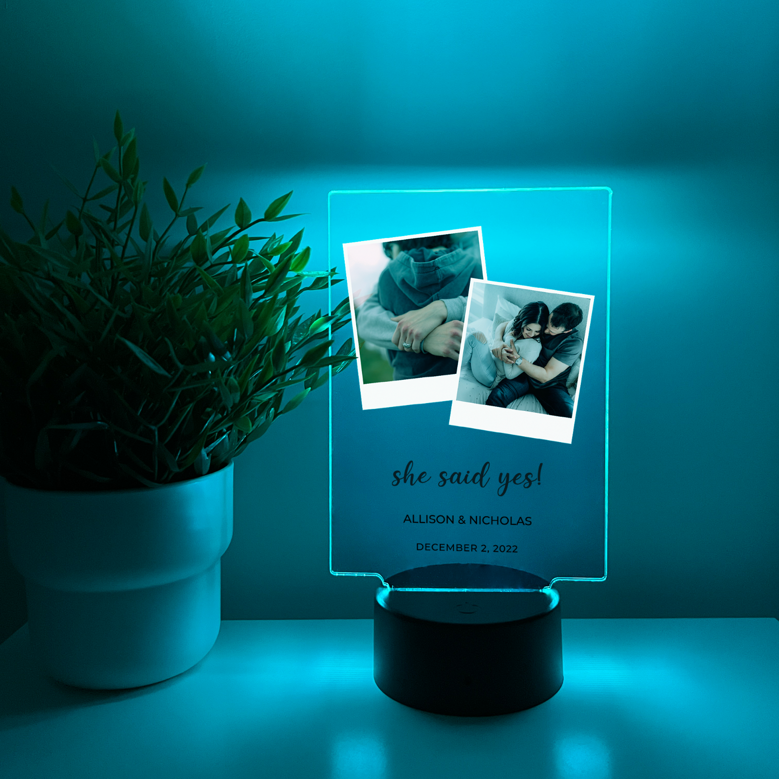 Personalized 2Photo Picture LED 16 Colors Night Light Up Lamp  With Black Base