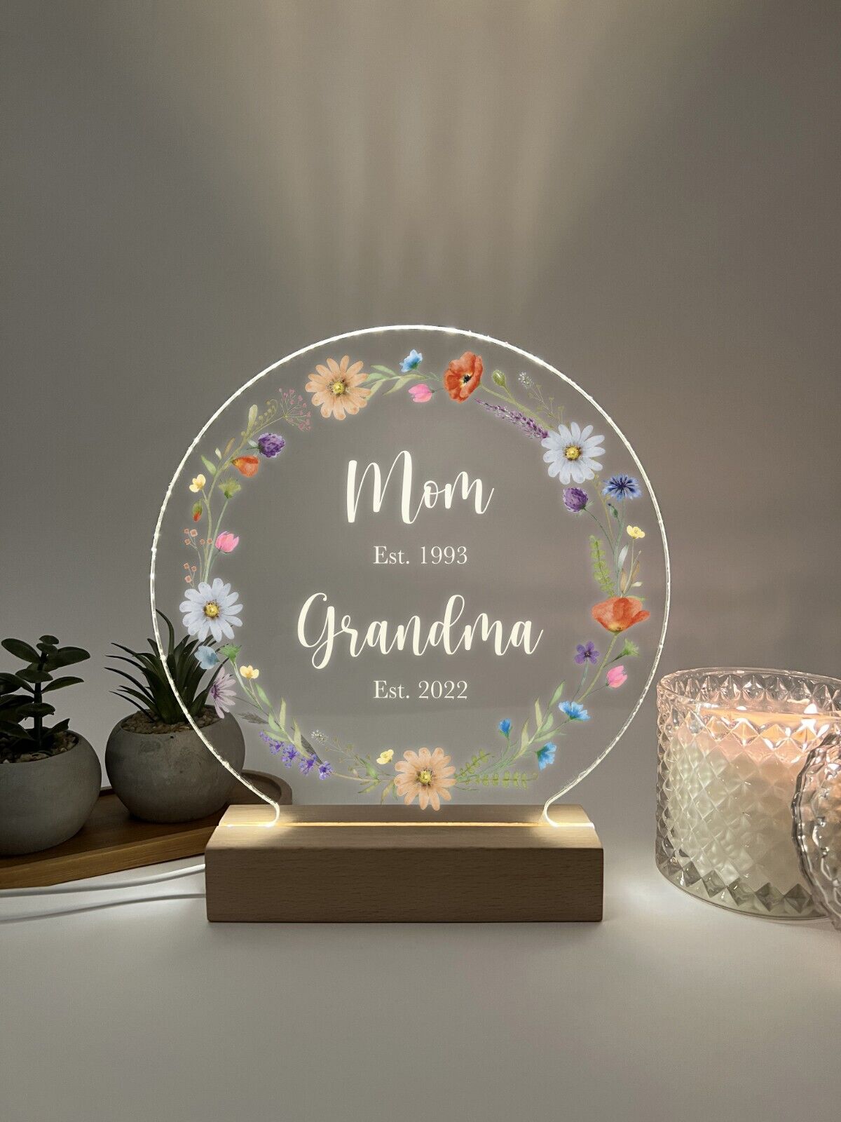 Personalized LED Light Up Wood Stand Mom Auntie Grandma EST MothersDay Home Gift