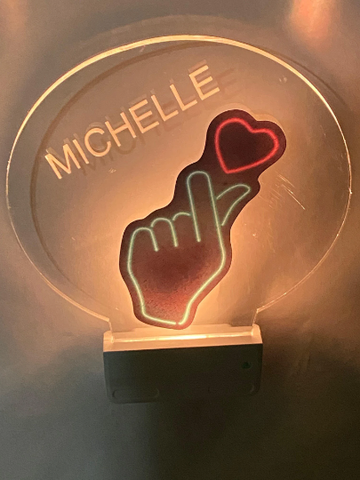 Hand Holding Heart Night Light Multi Color Personalized LED Room Wall Plug-in Cool-Touch Smart With Dusk to Dawn Sensor Bedroom Hallway Cool